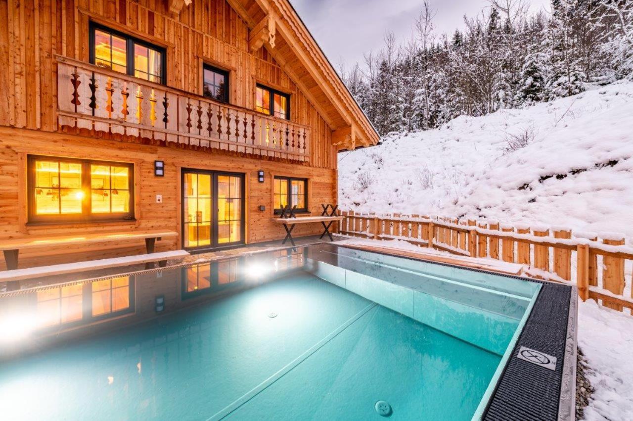Poolchalet Dachsteinblick プルークガーン エクステリア 写真