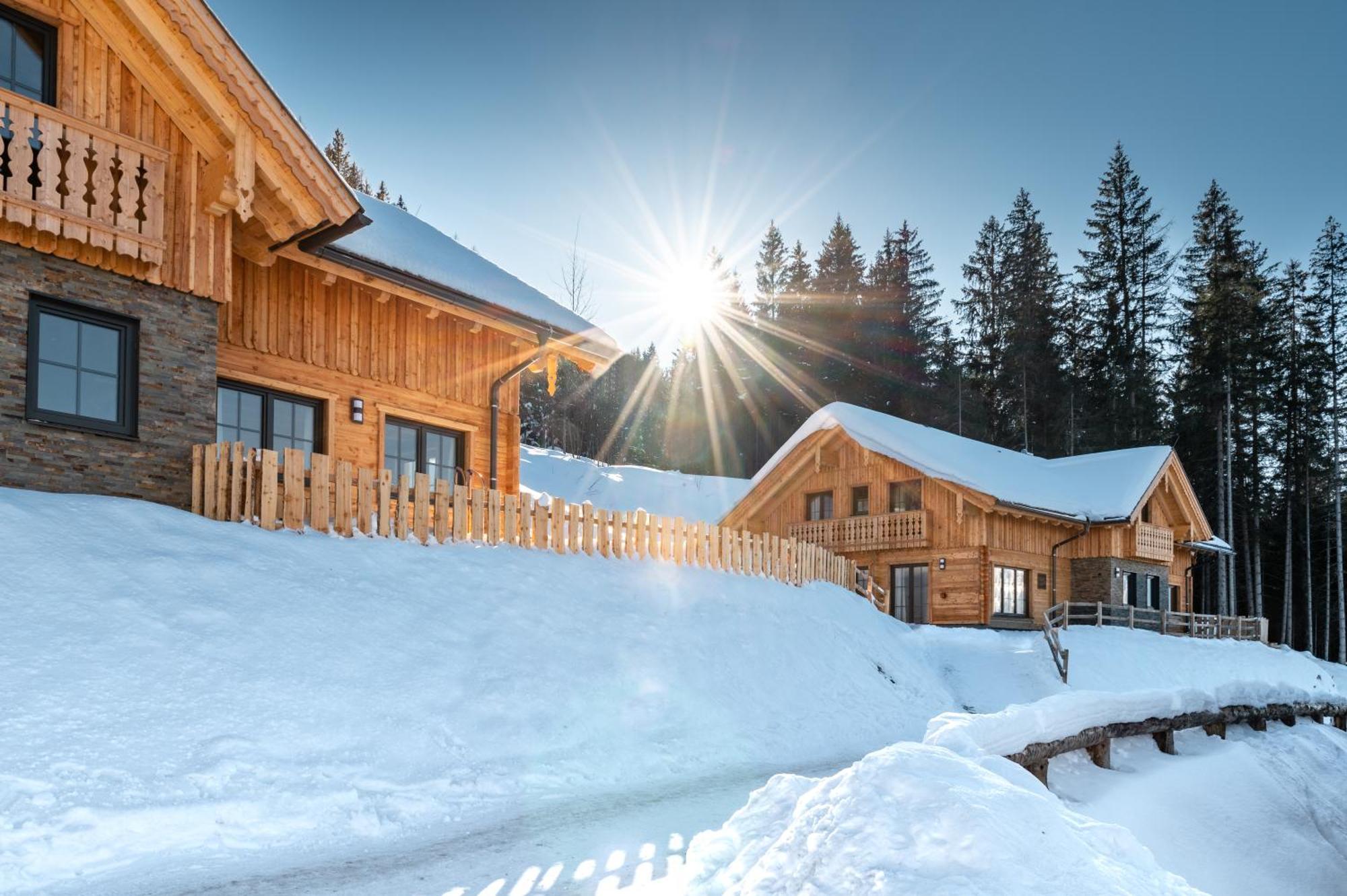 Poolchalet Dachsteinblick プルークガーン エクステリア 写真