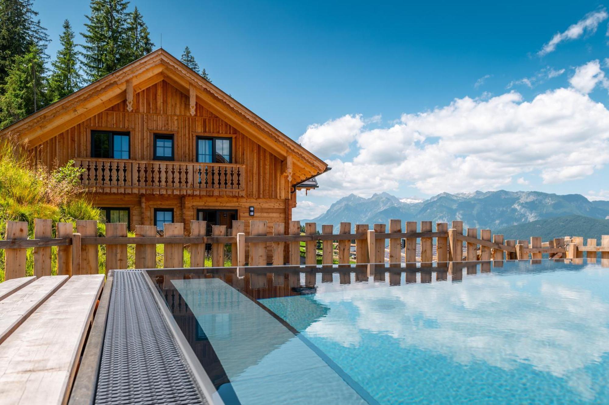 Poolchalet Dachsteinblick プルークガーン エクステリア 写真