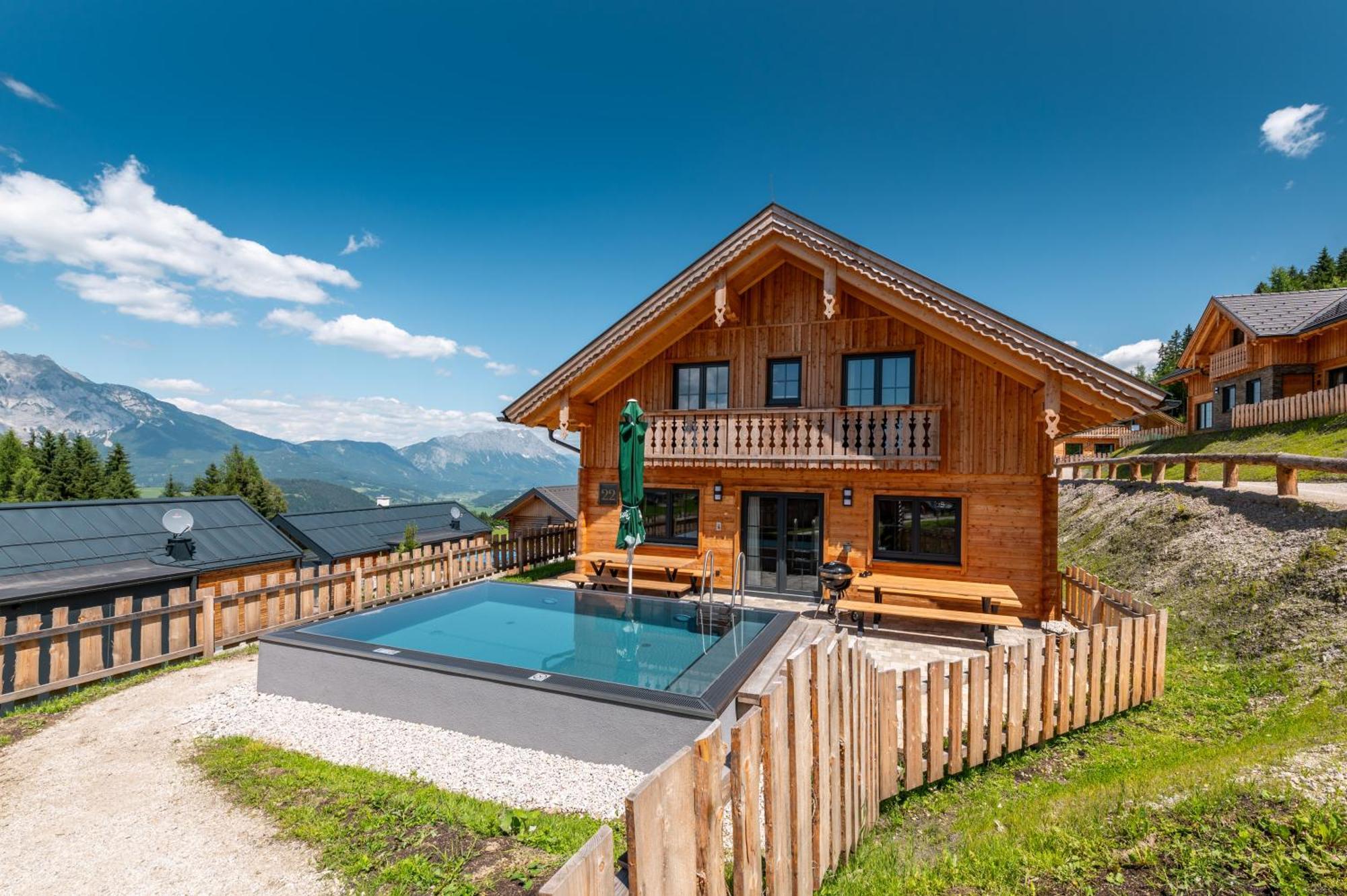 Poolchalet Dachsteinblick プルークガーン エクステリア 写真